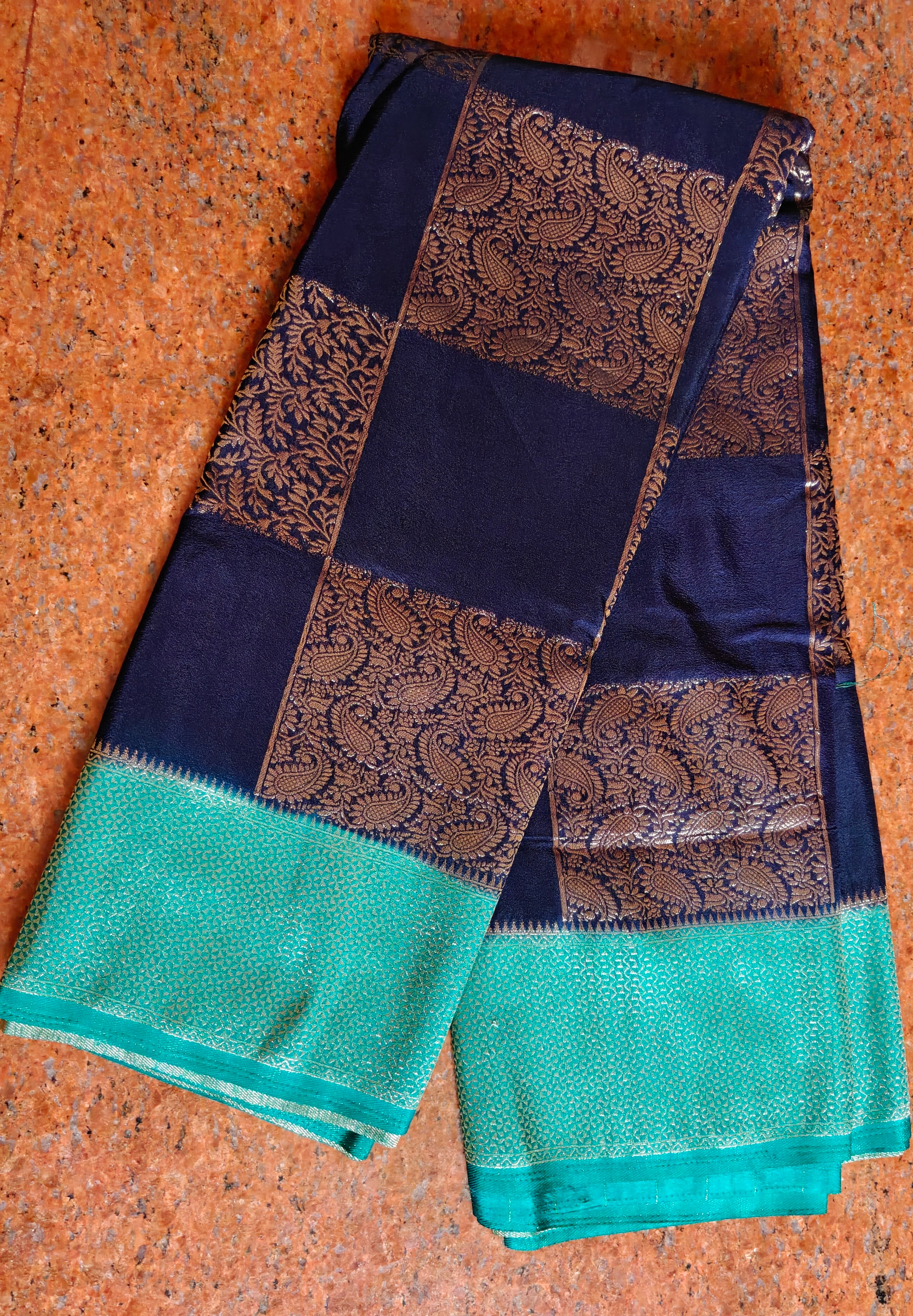 SV22  Elegant crepe silk saree with rich woven zari border and beautifully detailed pallu