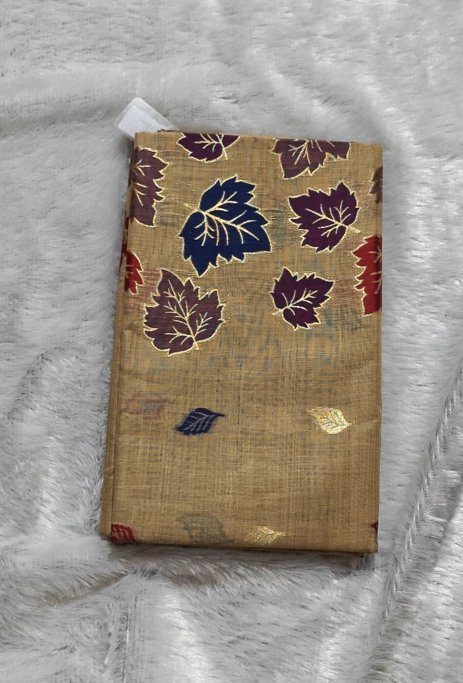 SV13                                   Bengal Cotton Saree with Elegant Leaf Motifs