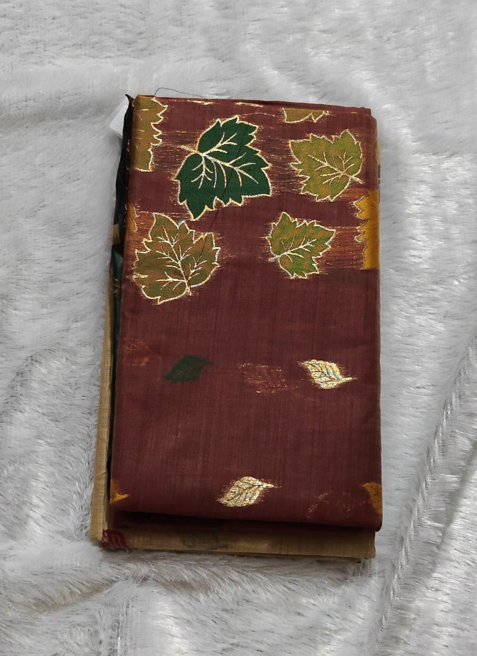 SV13                                   Bengal Cotton Saree with Elegant Leaf Motifs