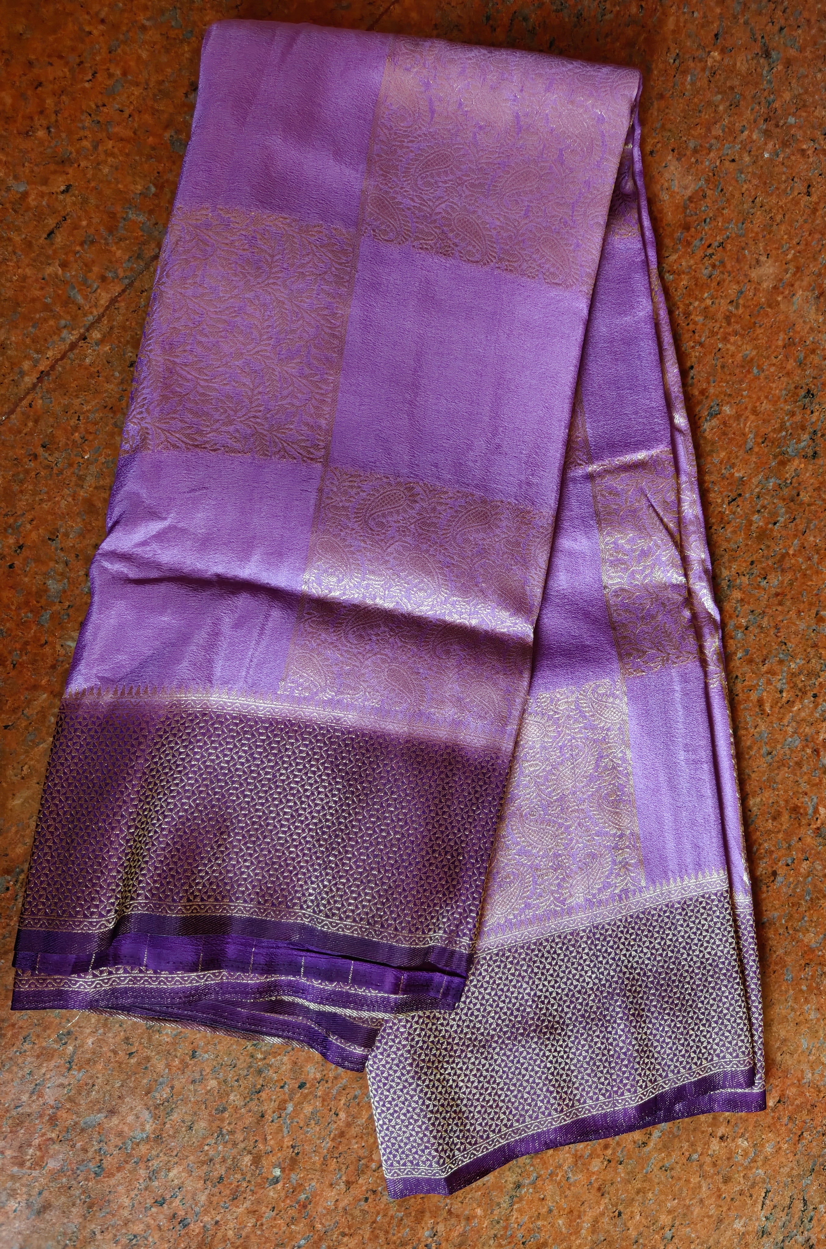SV22  Elegant crepe silk saree with rich woven zari border and beautifully detailed pallu