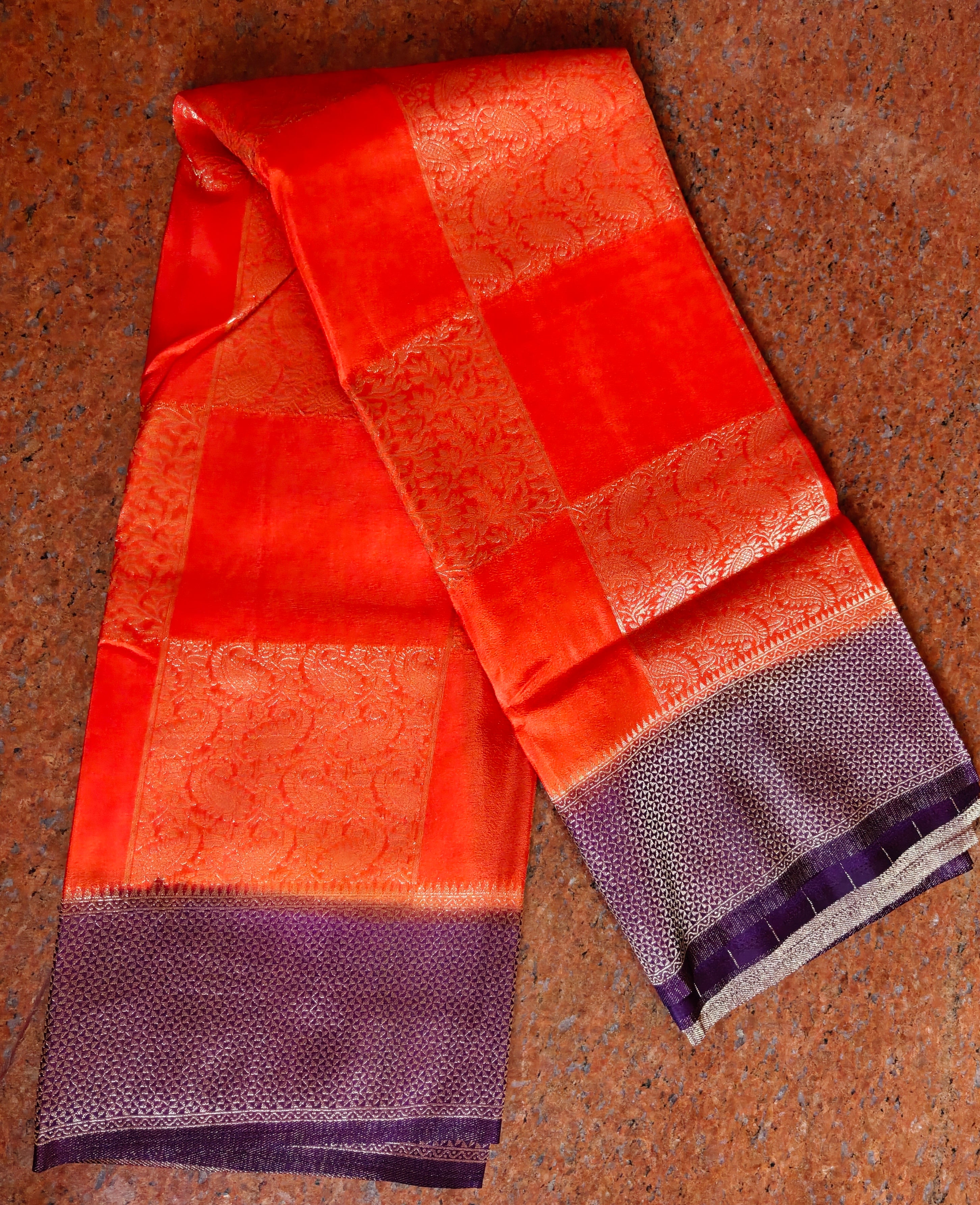 SV22  Elegant crepe silk saree with rich woven zari border and beautifully detailed pallu